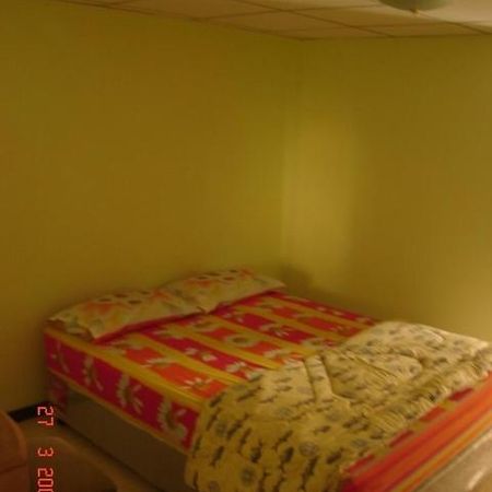 בנגקוק Kaset Guesthouse חדר תמונה